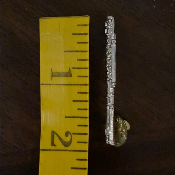 Flute Lapel Pin Silver Tone With Box - Picture 4 of 4